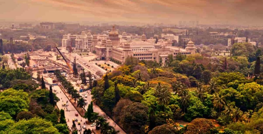 Sunset over Bangalore city highlighting its year-round pleasant weather.