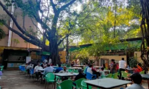 Airlines Hotel — Lavelle Road